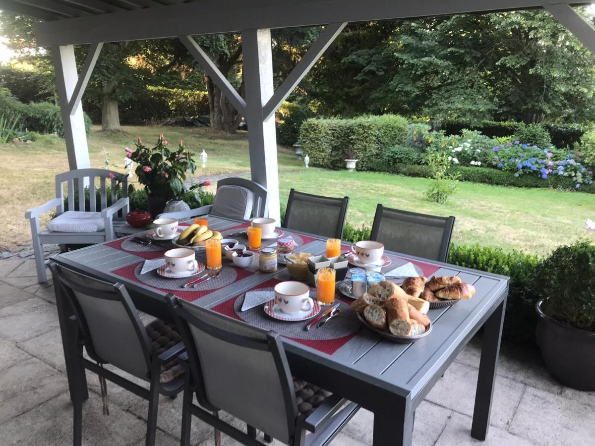 Bed and Breakfast Les Chaumieres Du Pays D'Auge Le Breuil-en-Auge Exterior foto